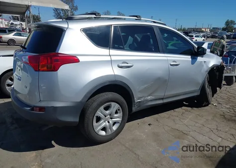 2015 Toyota Rav4 Le z USA, uszkodzony, nr VIN 2T3ZFREVXFW202797